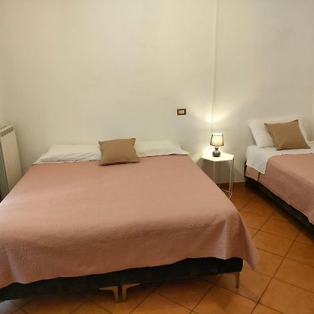 Vittorio ll house Hotel Roma Esterno foto