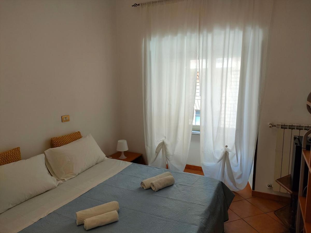 Vittorio ll house Hotel Roma Esterno foto