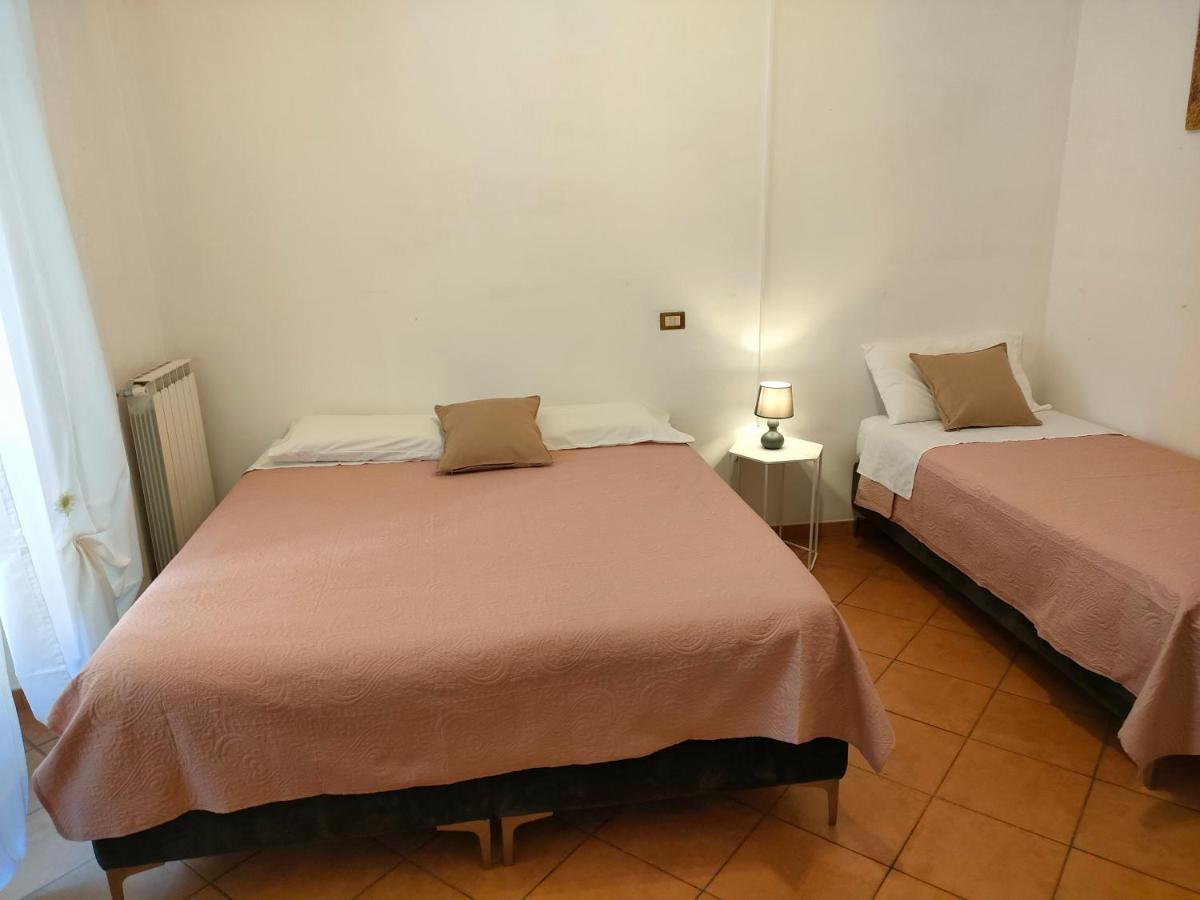 Vittorio ll house Hotel Roma Esterno foto