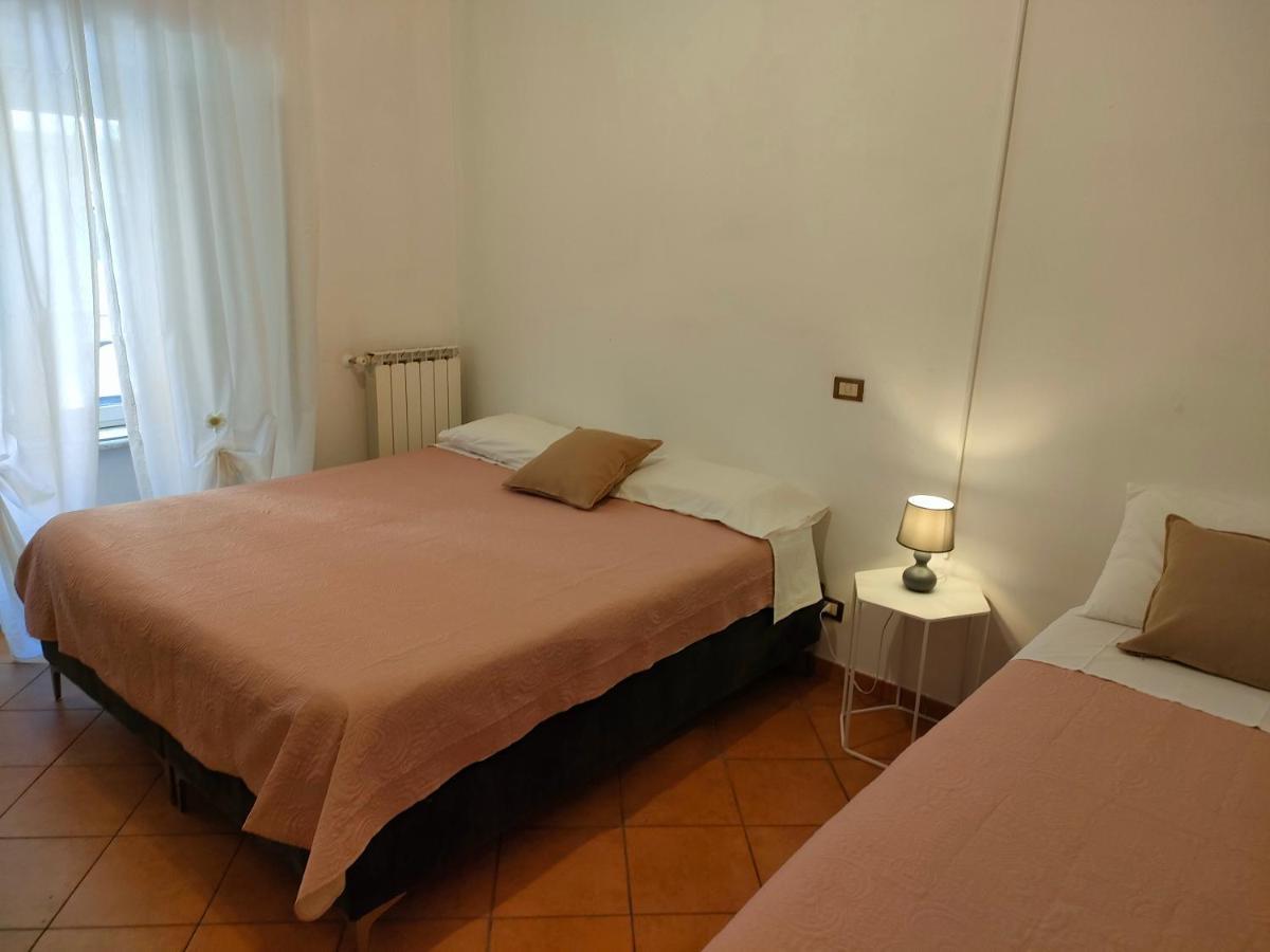 Vittorio ll house Hotel Roma Esterno foto
