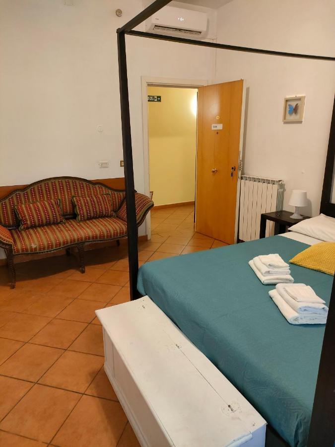 Vittorio ll house Hotel Roma Esterno foto
