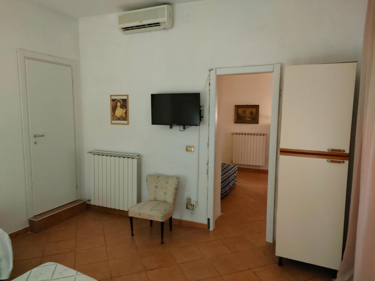 Vittorio ll house Hotel Roma Esterno foto